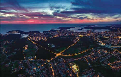 Holiday Home Pjescana Uvala 15