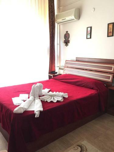 Hotel �nl�