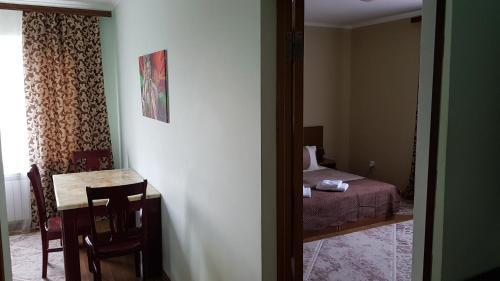 Chernivtsi Apartments