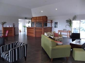 Hostal Swan Lake Guest House