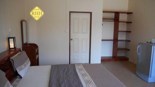 Rainbow Hill Hotel