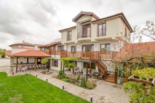 Hostal Guest House Villa Elma