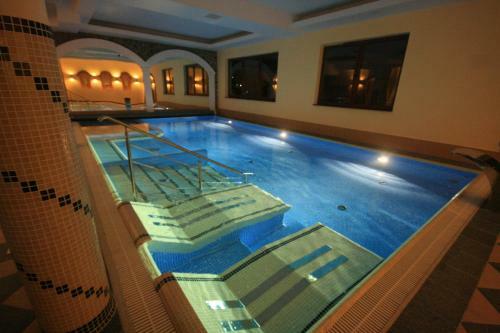 Hotel Dw�r Ostoia