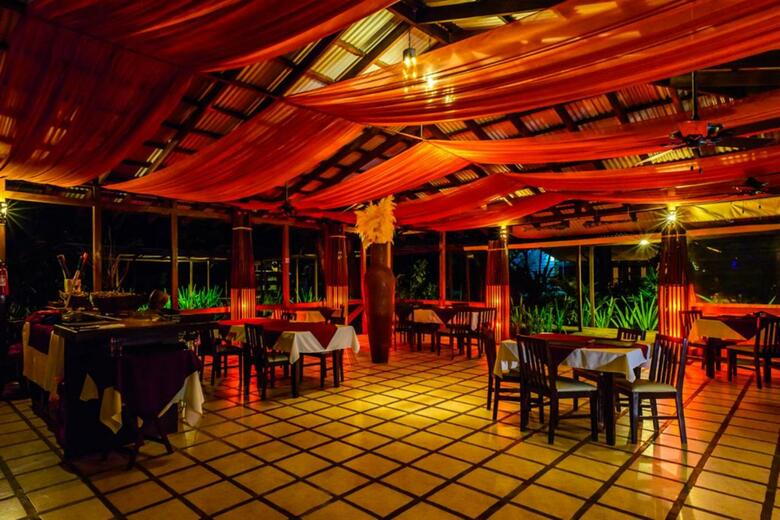 Manatus Hotel