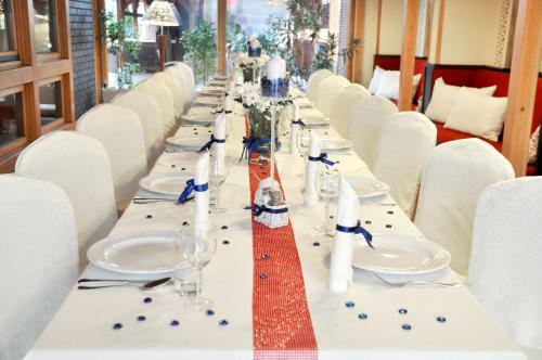 Ahotel