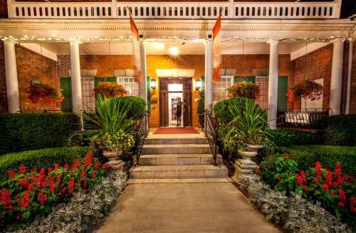 Hotel The Woodlawn Inn