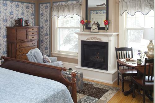 A G Thomson House Duluth Bed And Breakfast