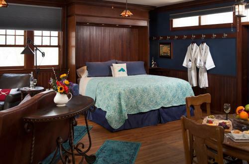 A G Thomson House Duluth Bed And Breakfast