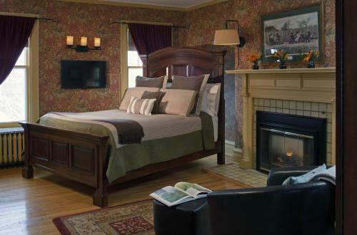 A G Thomson House Duluth Bed And Breakfast