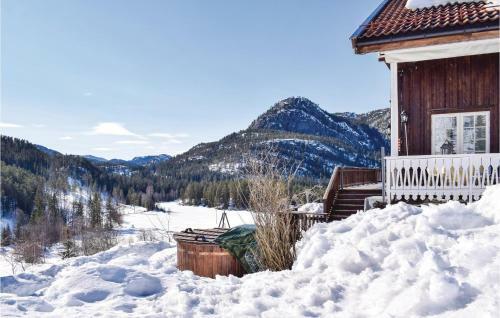 Holiday Home Kviteseid �sgrendvegen