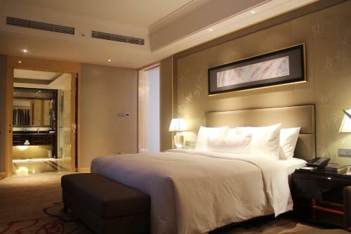 Hotel Wanda Realm Longyan