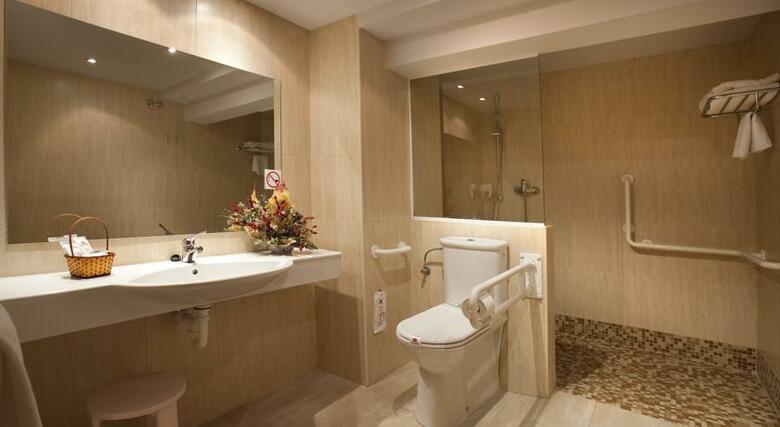 Hotel Faranda Express Alisas Santander