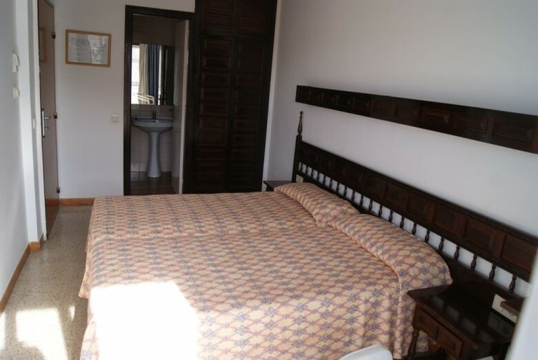 Hotel Checkin Mont Palau