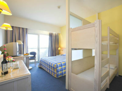 Hotel Golden Coast