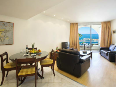 Hotel Golden Coast