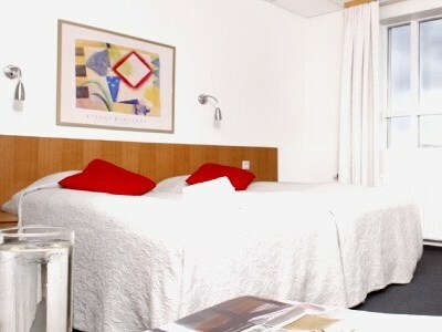 22 Hill Hotel