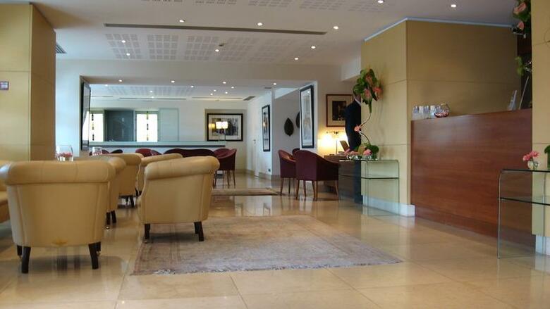 Hotel Port Palace