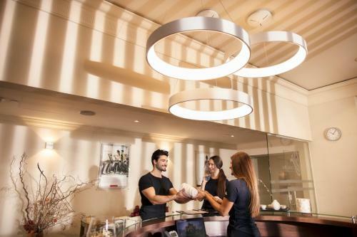 Hotel Grand Hyatt (club)