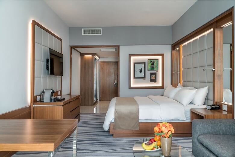 Landmark Hotel