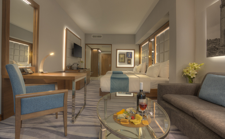 Landmark Hotel