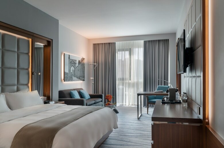 Landmark Hotel