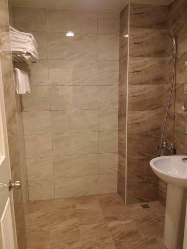 Tilon Hotel