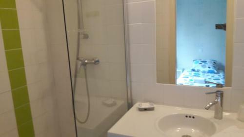Hotel H�tel La Voile Bleue