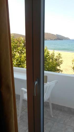 Hostal Psathi Beach