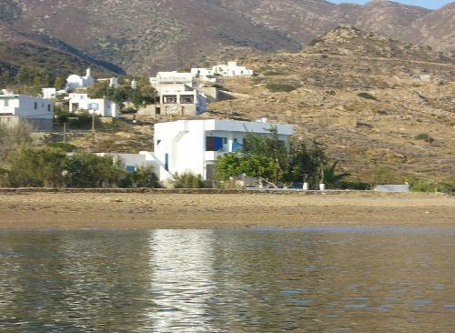 Hostal Psathi Beach