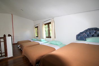 Hostal Palma Bed & Breakfast