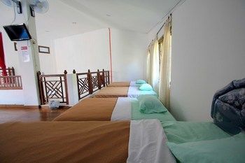 Hostal Palma Bed & Breakfast