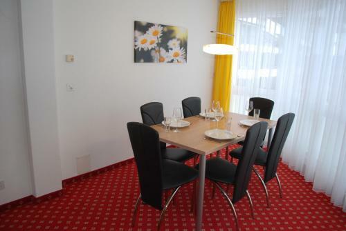 Apart Holidays