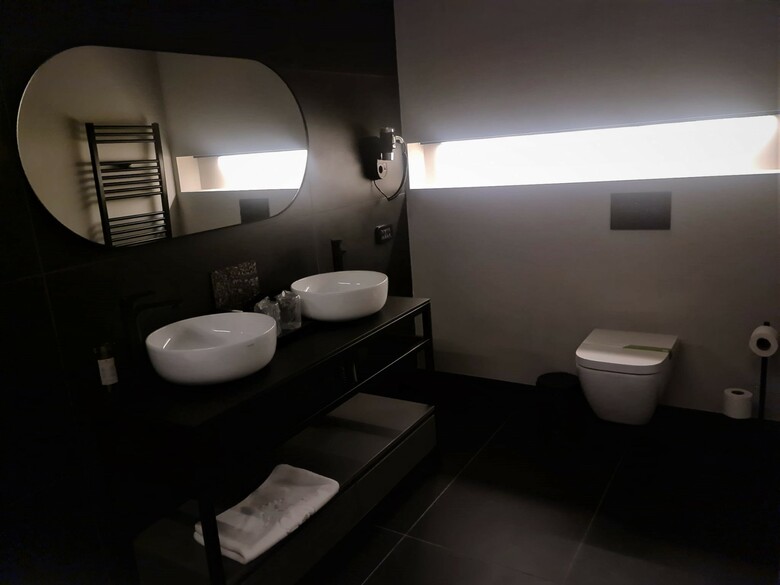 Bucharest Comfort Suites Hotel