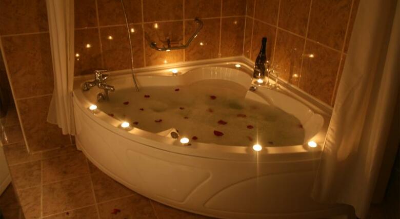 Bucharest Comfort Suites Hotel