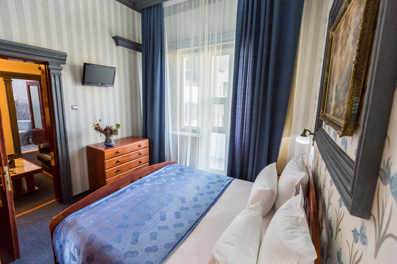 Bucharest Comfort Suites Hotel