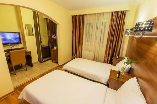 Hotel M