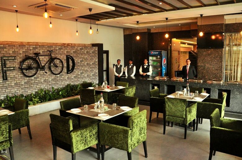 Hotel The Habitare Gurgaon