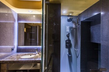 E-house Hotel