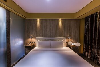 E-house Hotel