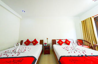 Golden River Hotel