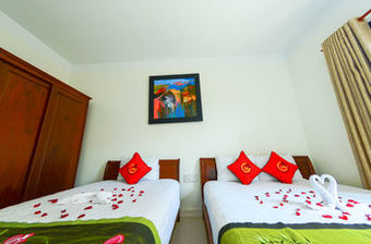 Golden River Hotel