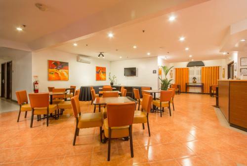 Hotel Microtel By Wyndham Cavite