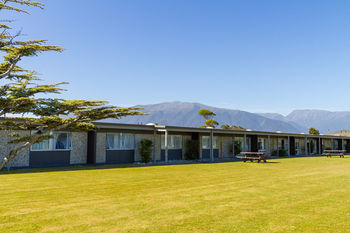 Heartland World Heritage Hotel