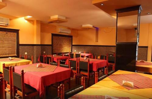 Manakkil Hotel