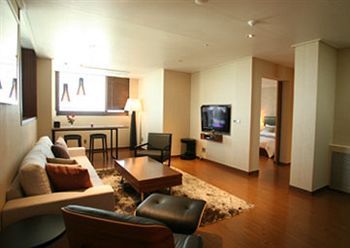 Hyunjin Tourist Hotel