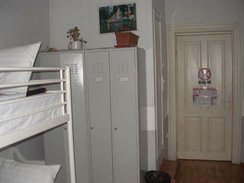 Kretan Hostel