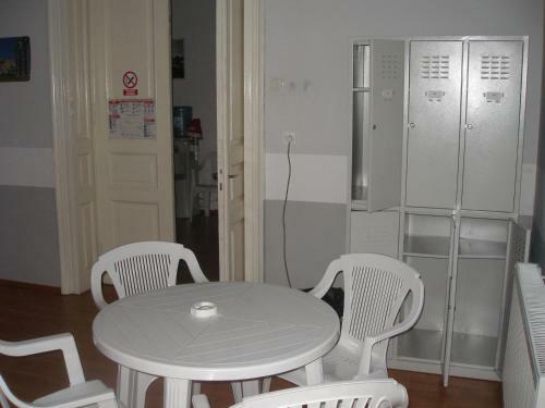 Kretan Hostel