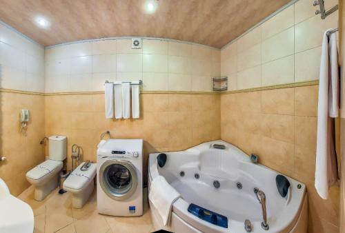 Fifth Ocean Spa Hotel