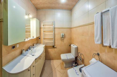 Fifth Ocean Spa Hotel