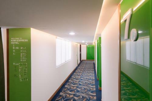 Honeydew Hotel
